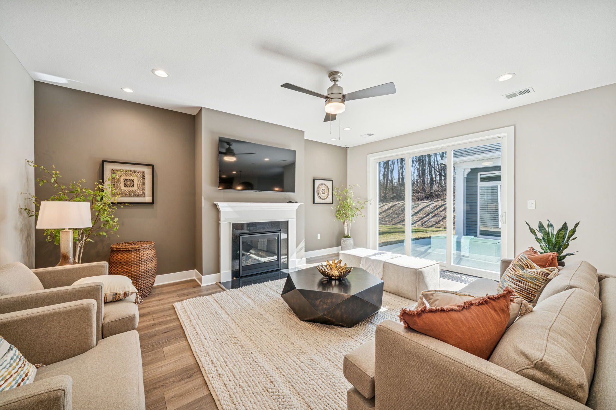 9 Web Or Mls 1177 Airport Road