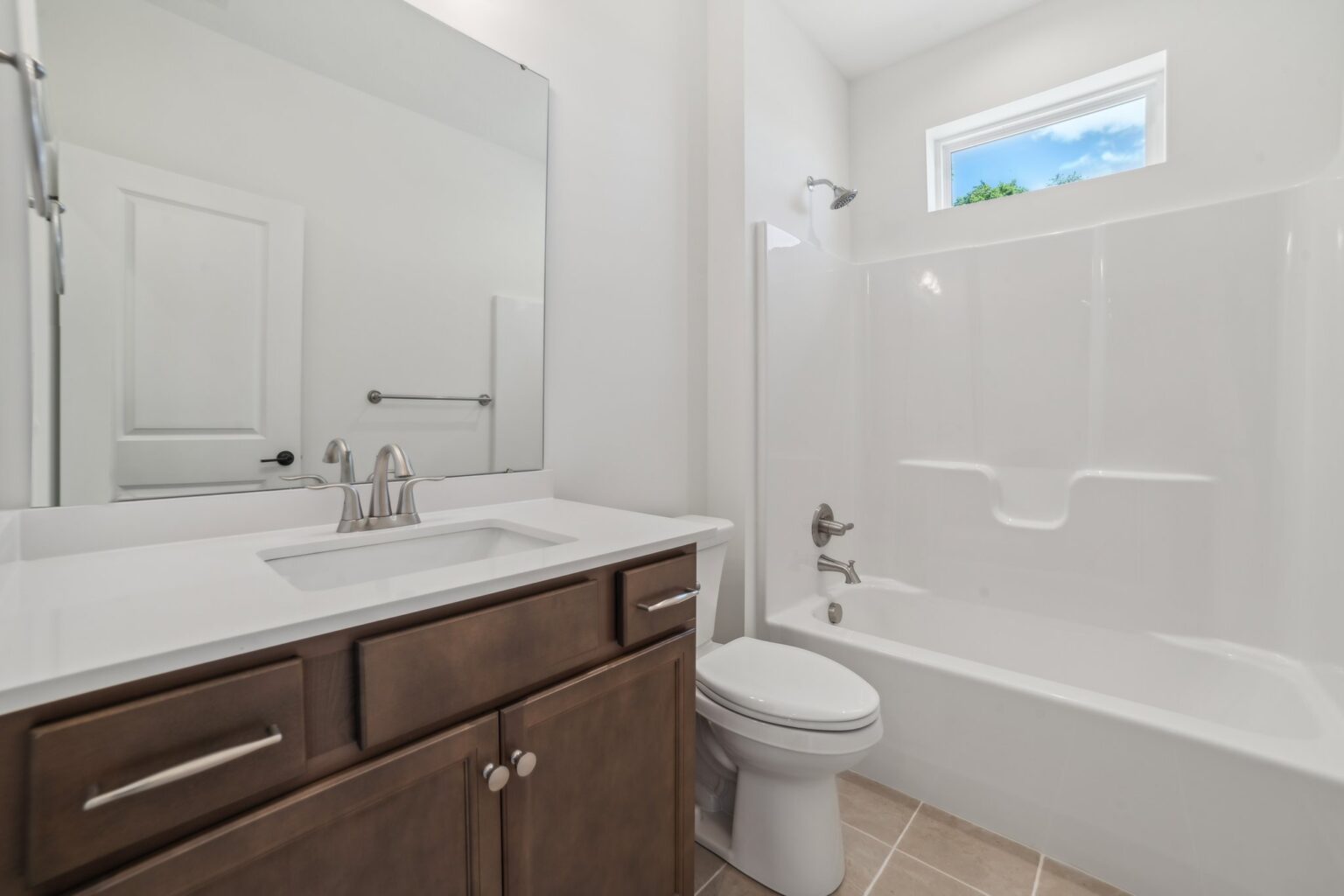 4 Web Or Mls 1030 Man Owar Court