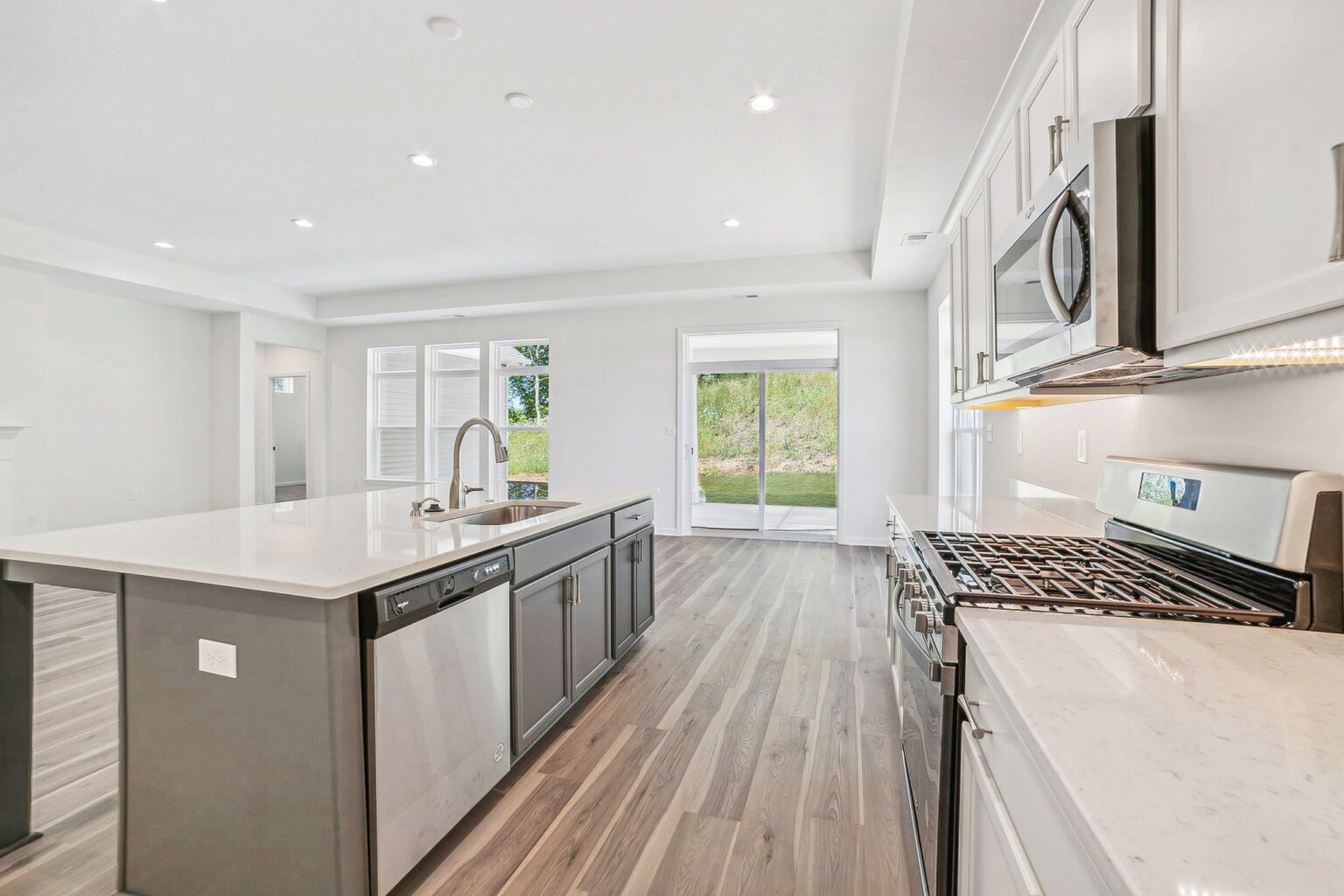 59 Web Or Mls 1030 Man Owar Court