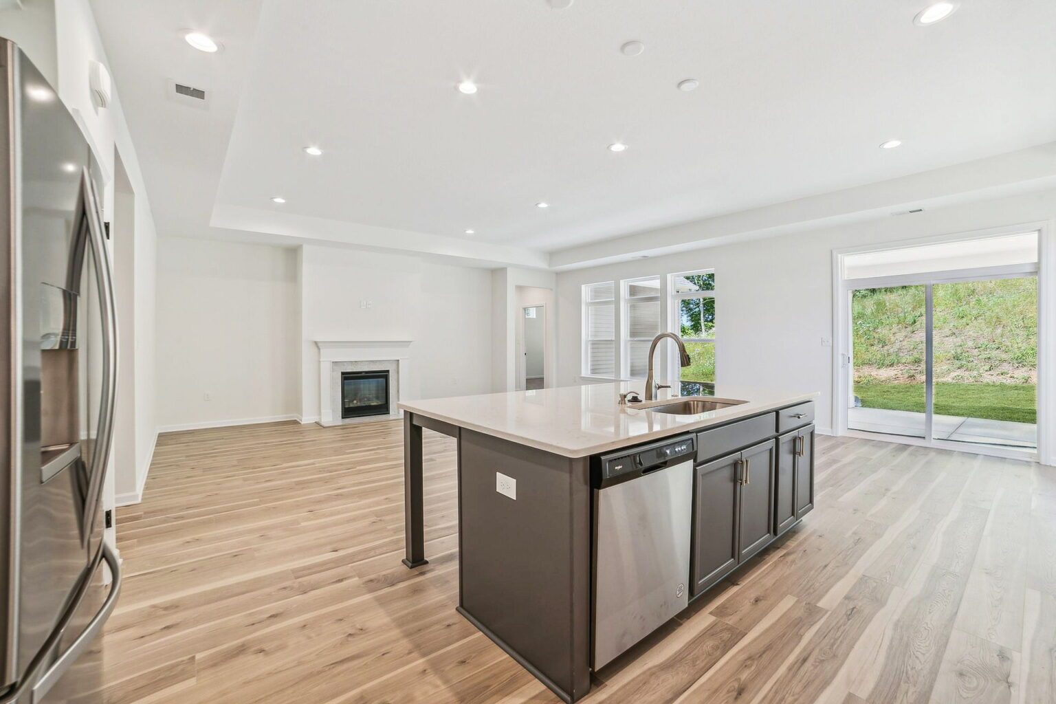 60 Web Or Mls 1030 Man Owar Court