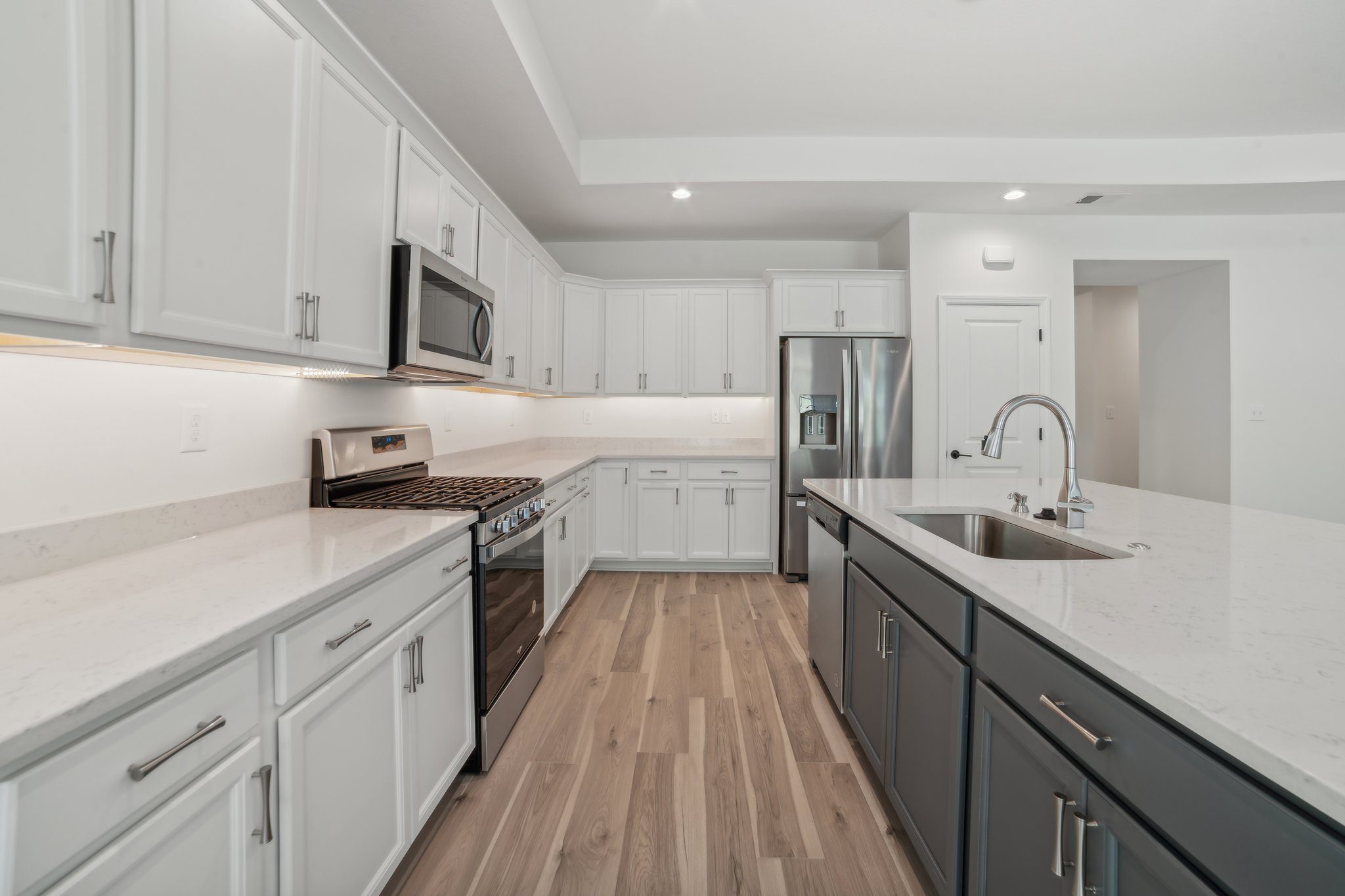8 Web Or Mls 1030 Man Owar Court