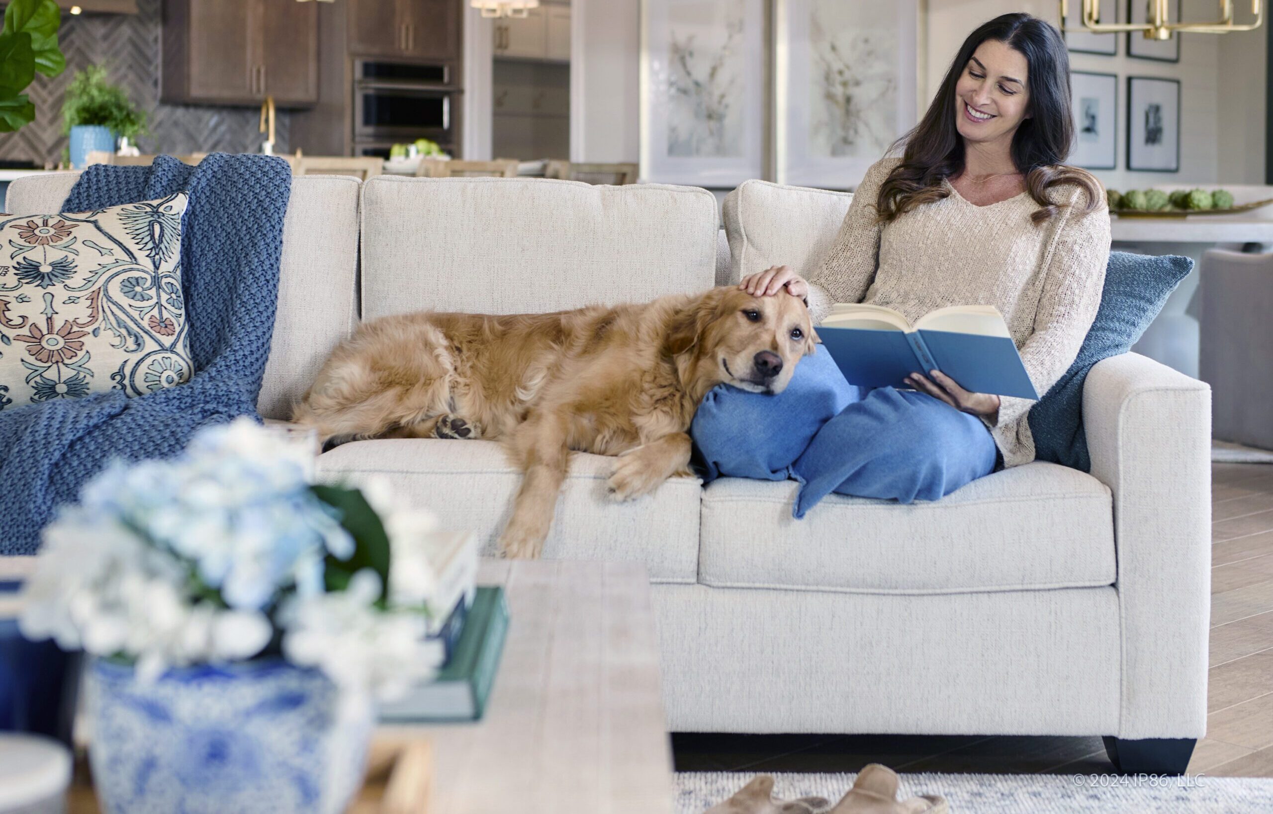 Epcon Communities | Living Room